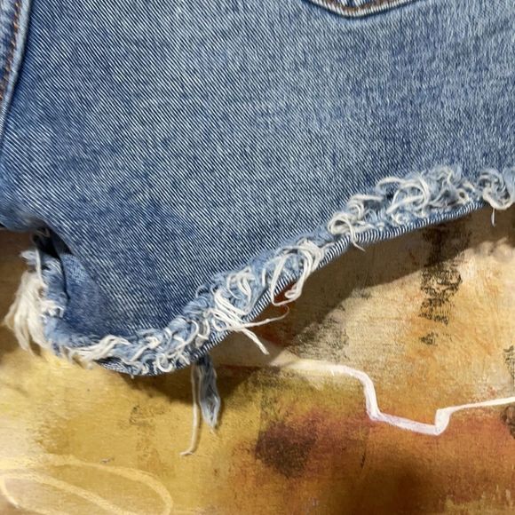 Wild Fable Distressed Denim Short Sz 8 - Picture 8 of 10